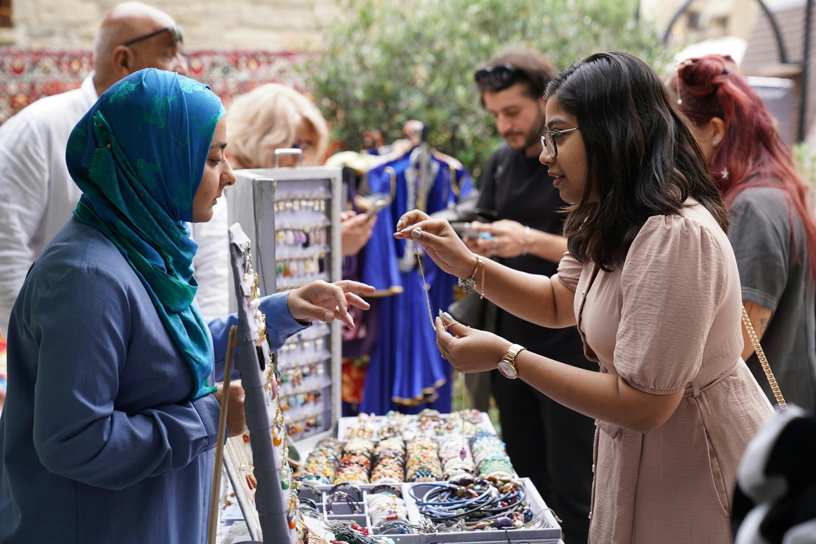 Imitation Jewelry Trading